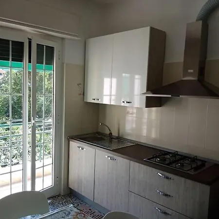 La Casa Di John Apartment Finale Ligure